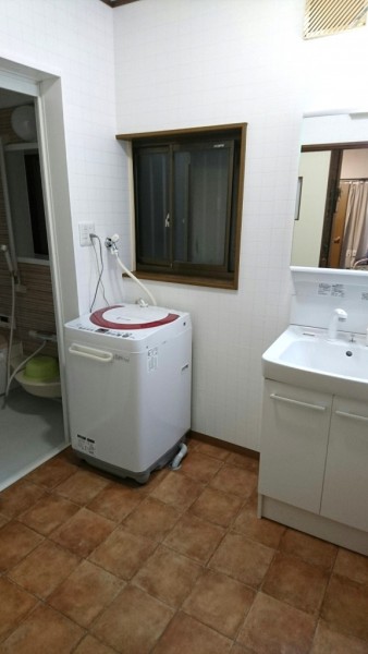 浴室パネル、壁紙の柄がアクセント　加古川市O様邸（水廻り・内装リフォーム）
