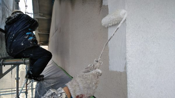 クラックが発生していたモルタル下地の外壁を日本ペイント「パーフェクトトップ」で塗装　高砂市M様邸（外壁塗装）