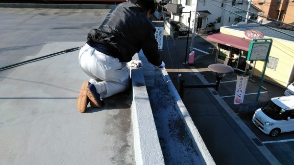 陸屋根のウレタン防水塗装（絶縁工法）　高砂市Ｔ様邸（築55年、屋上防水工事）