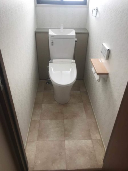 【給水管・コードを隠してすっきり】LIXILのトイレ「リフォレ」に取り替え　高砂市O様邸（トイレリフォーム）